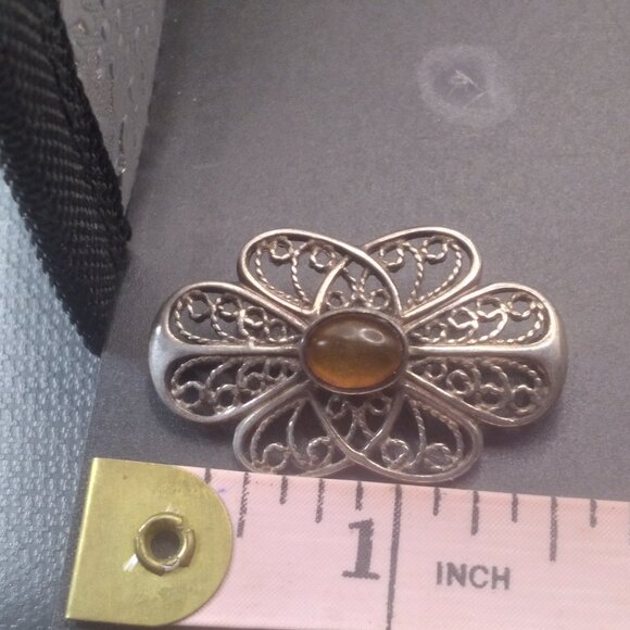 Vintage Sterling Silver Brooch with Amber Stone - Picture 3 of 3